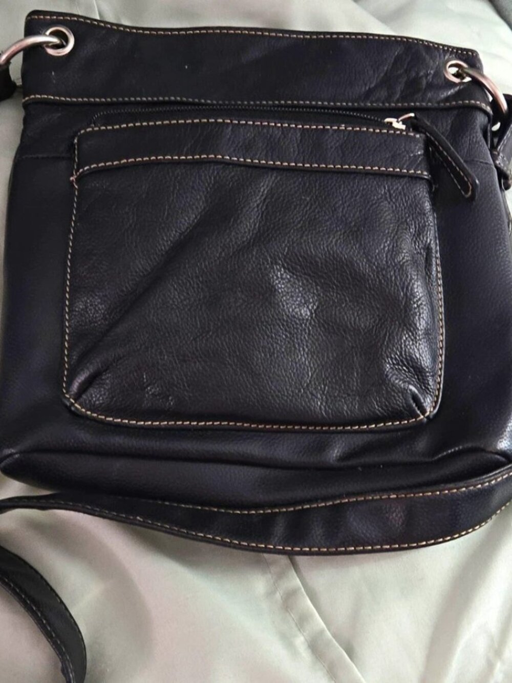 Leather Black Pebbled Crossbody Bag Zip Closure Front Zip Pocket Silver Hardware